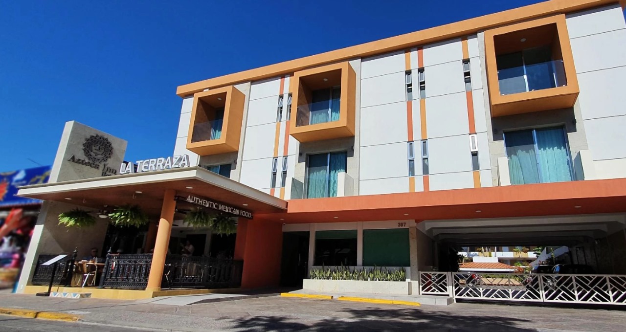 Azteca Inn
