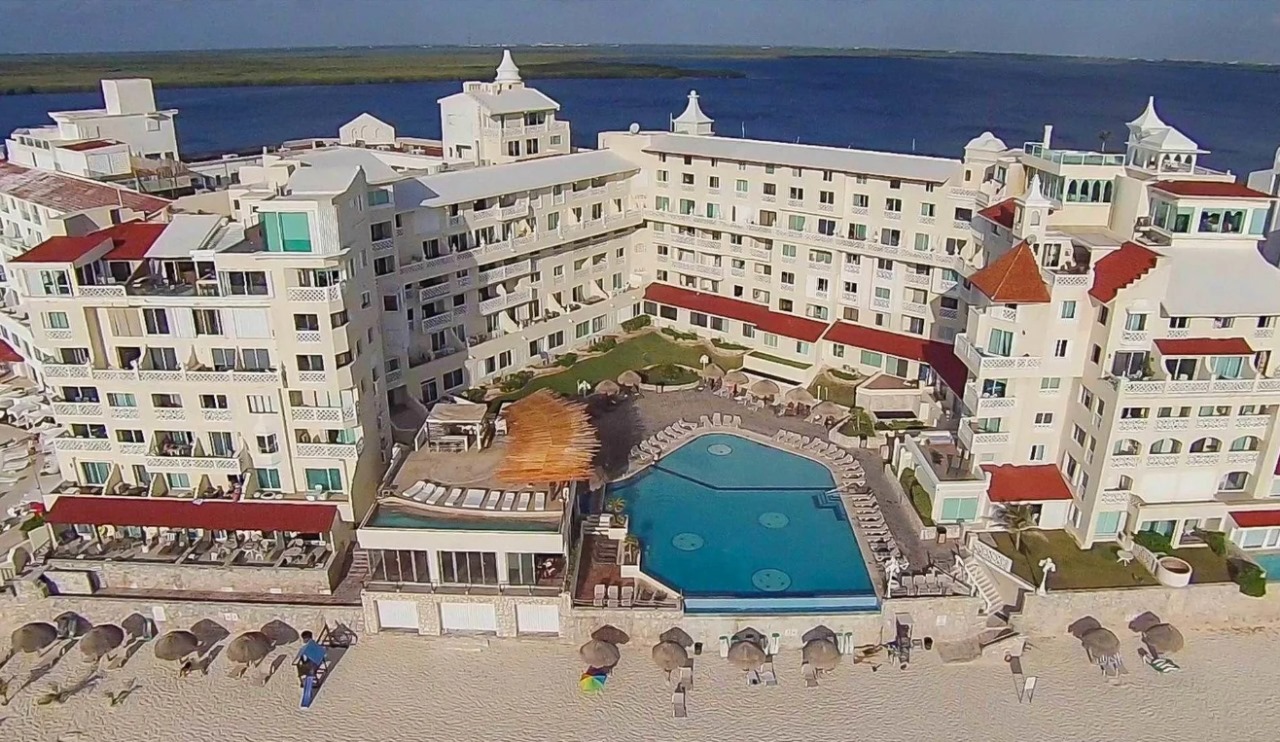 Bsea Cancun Plaza Hotel
