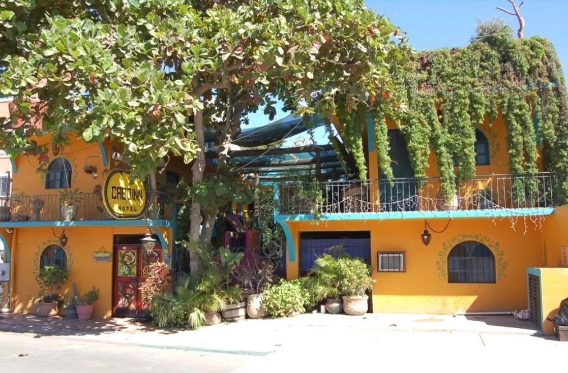 Cabo Inn Hotel