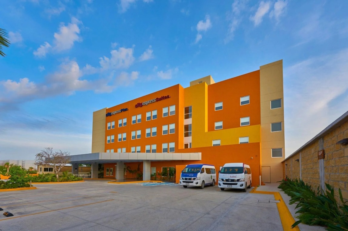 City Express Plus by Marriott Cabo San Lucas