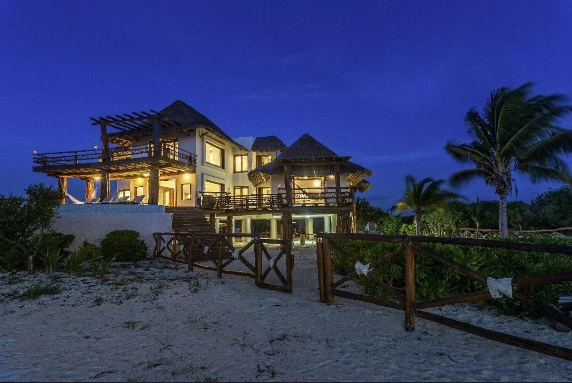 DK Luxury Ocean Front Villas - Adults Only by Baleine Group
