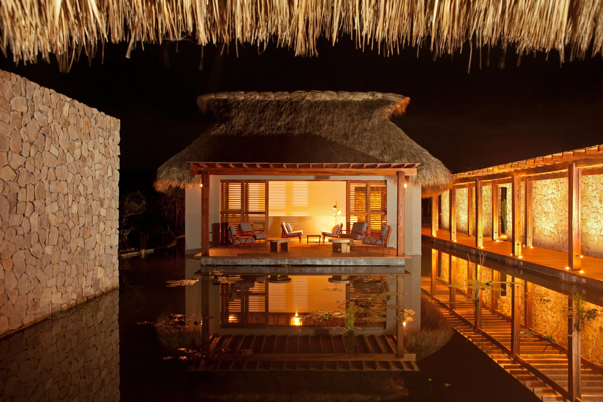 Hotel Escondido