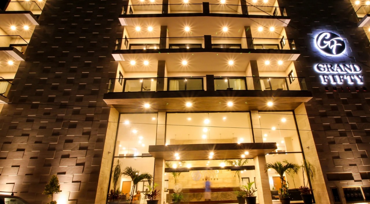 Hotel Grand Fifty Suites