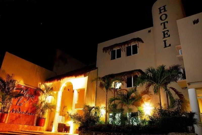 Hotel Playa la Media Luna, Isla Mujeres