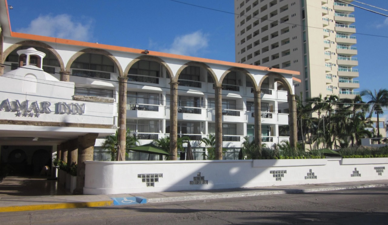 Hotel Solamar Inn