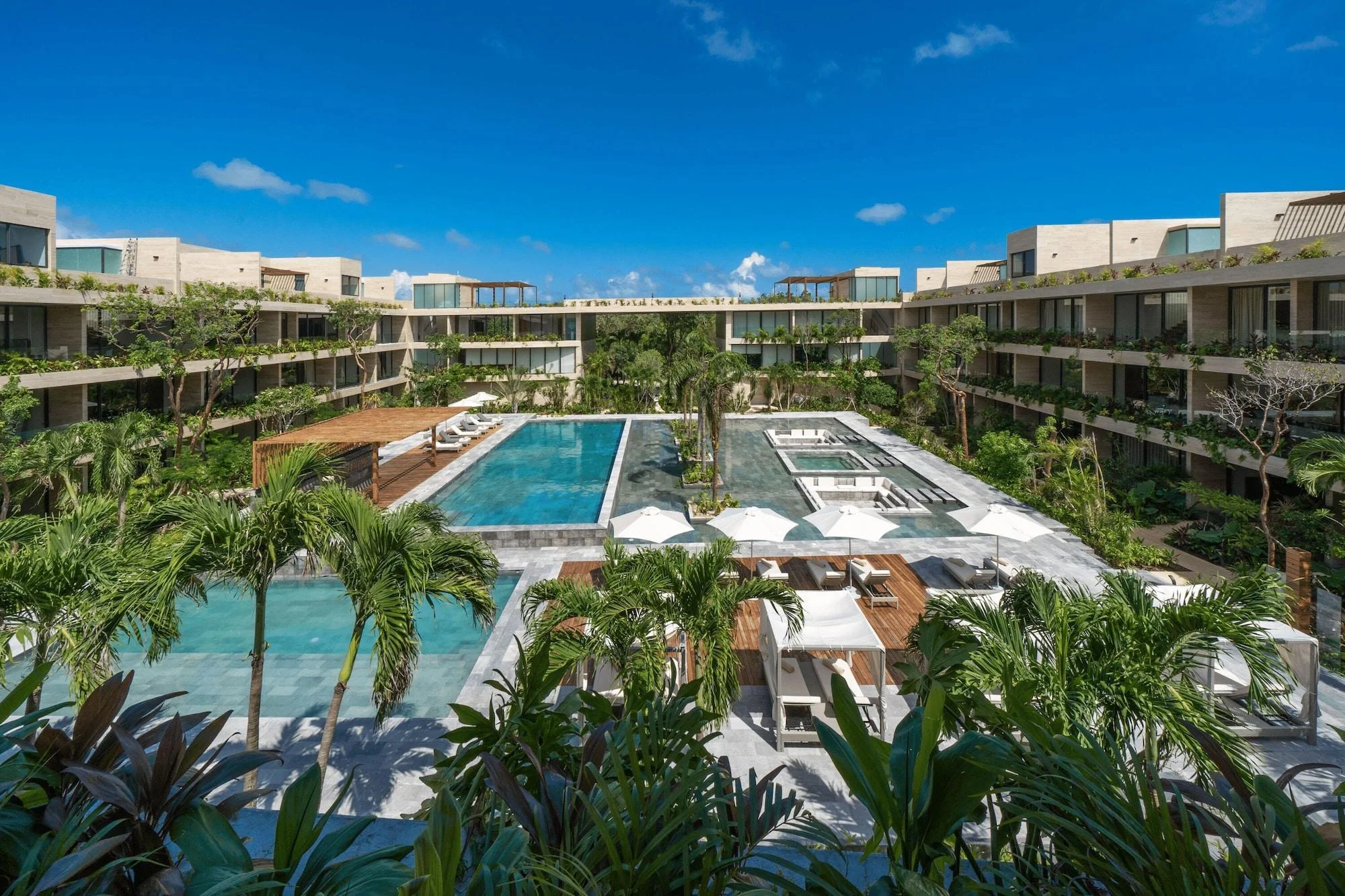 Mistiq Luxury Condo