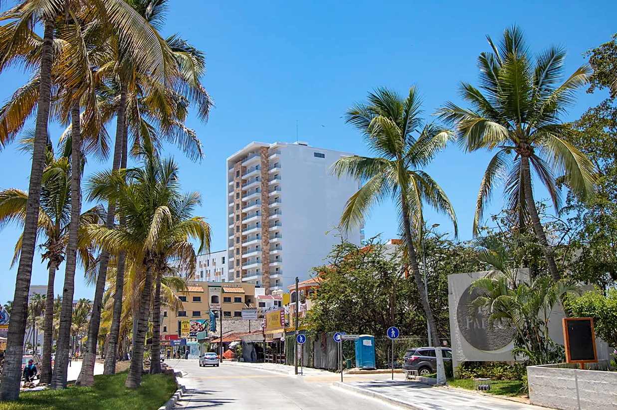 Pacific Palace Beach Tower Hotel