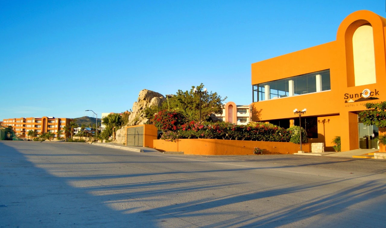 Sunrock Hotel and Suites