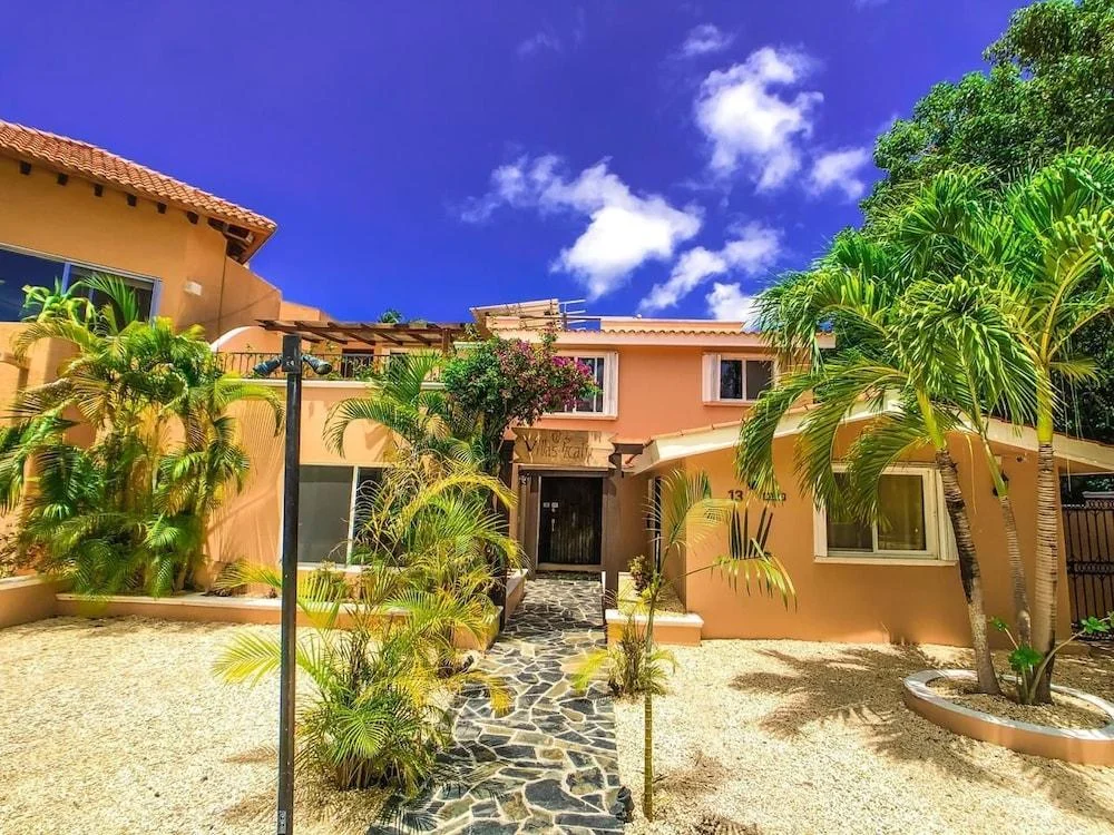 Villas Picalu Studios & Suites